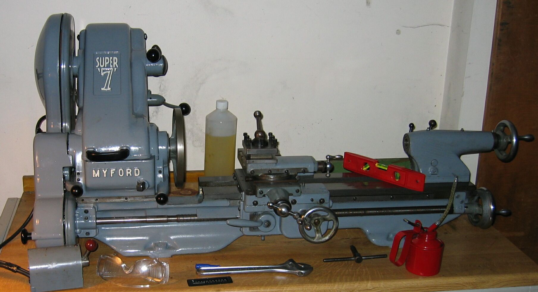 Some photos and data on My Myford Super 7 Lathe